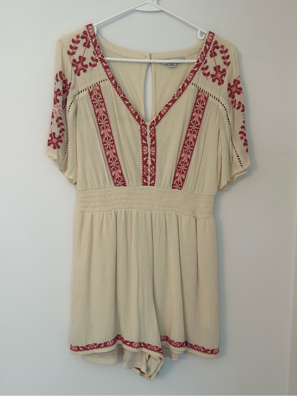 American Eagle Cream and Red Knit Romper with Pockets